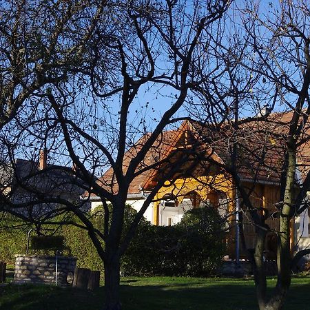 Dévényi Vendégház Csesznek Exterior foto