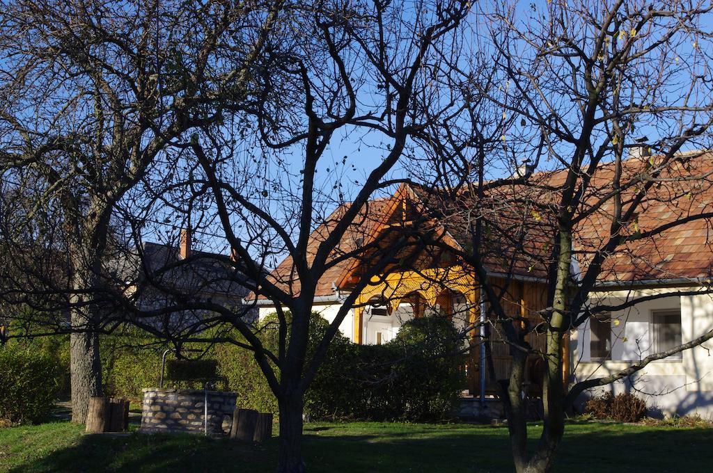 Dévényi Vendégház Csesznek Exterior foto